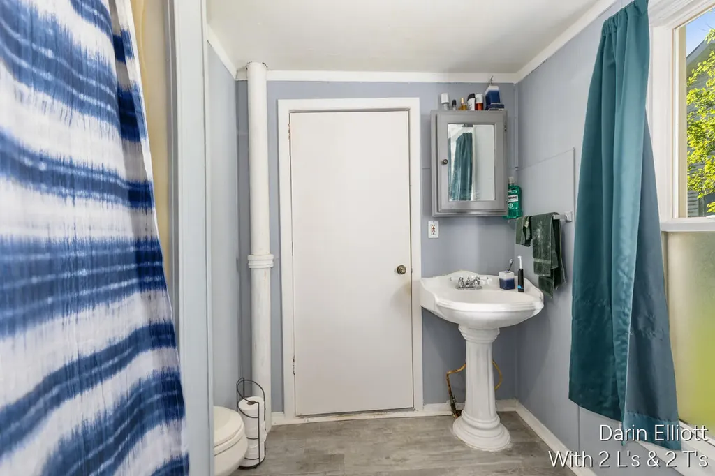 736 N Michigan Avenue Hastings City MI 49058