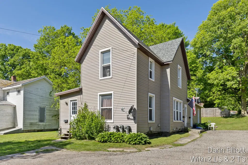 736 N Michigan Avenue Hastings City MI 49058
