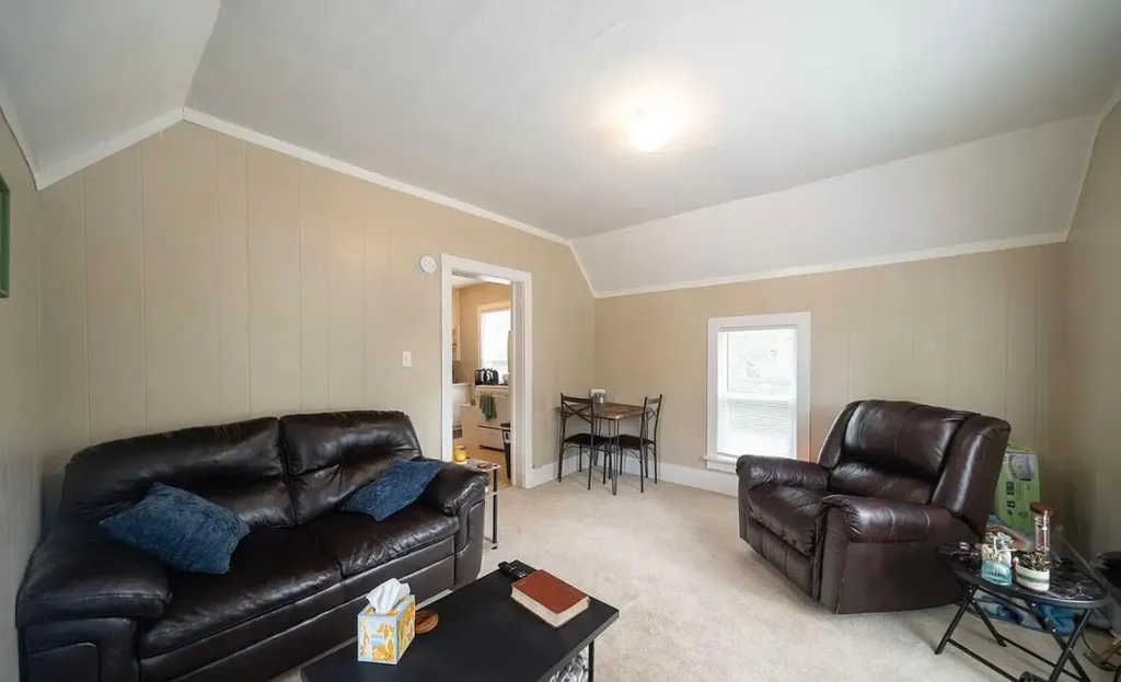 736 N Michigan Avenue Hastings City MI 49058