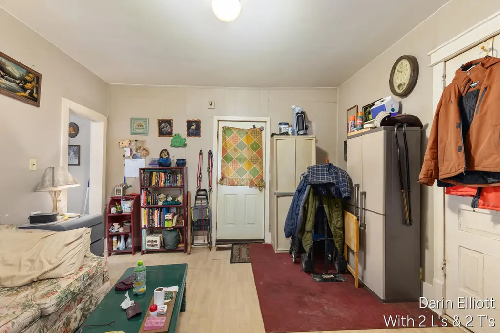 736 N Michigan Avenue Hastings City MI 49058