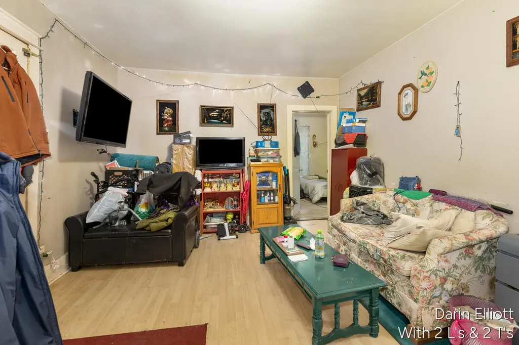 736 N Michigan Avenue Hastings City MI 49058