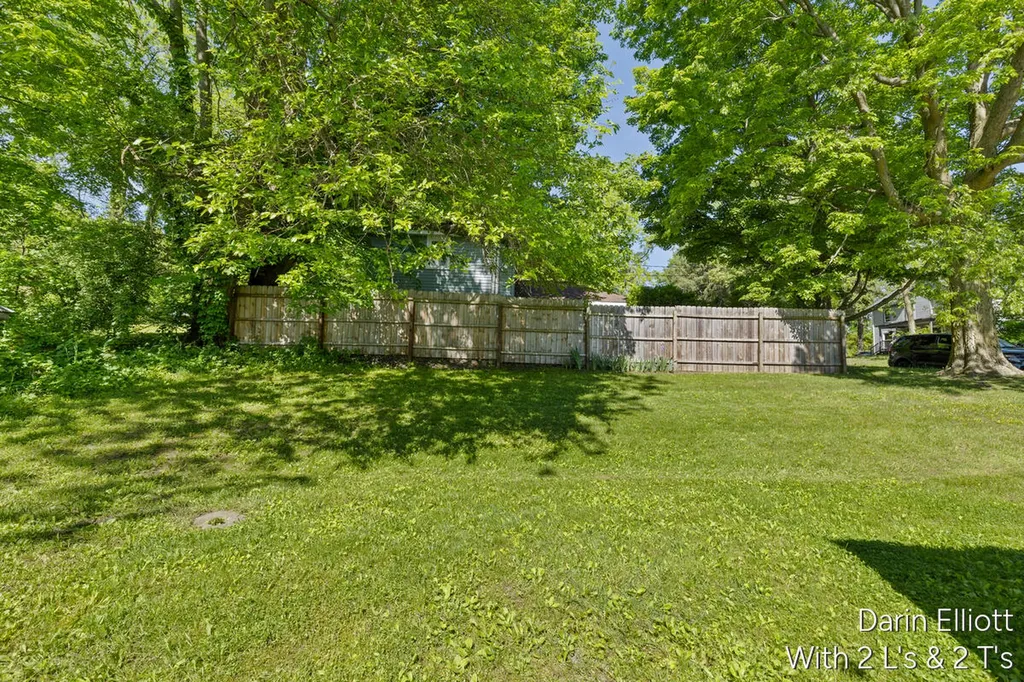 736 N Michigan Avenue Hastings City MI 49058