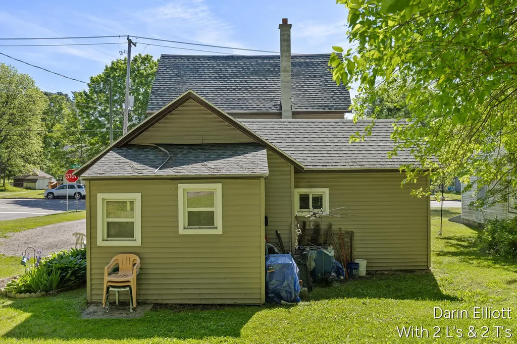 736 N Michigan Avenue Hastings City MI 49058
