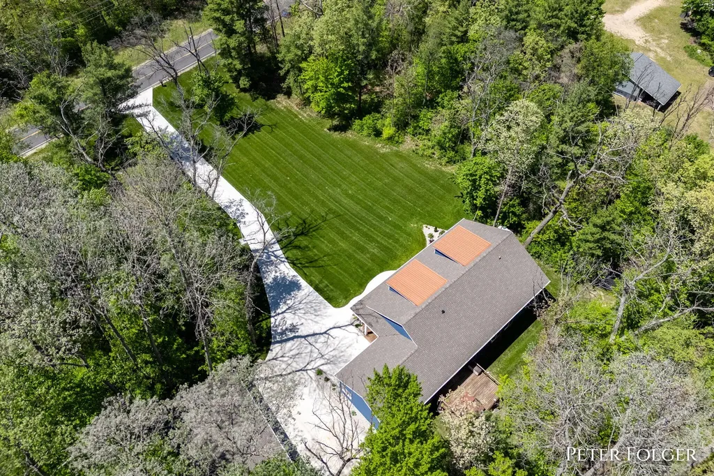 7092 Dagget Road Reynolds Township MI 49329