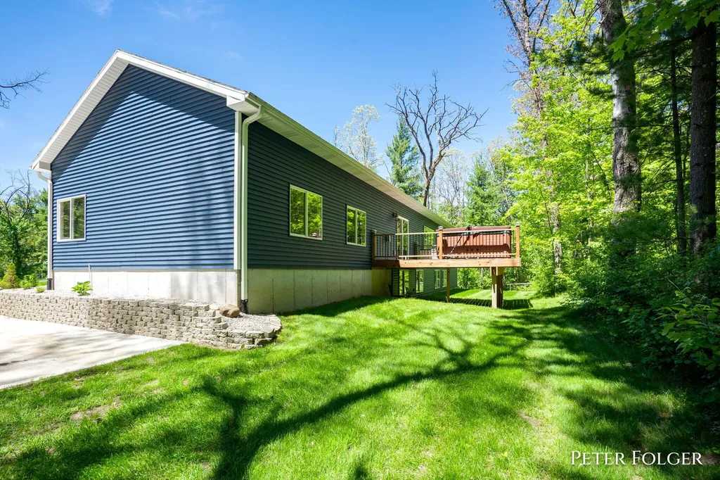 7092 Dagget Road Reynolds Township MI 49329