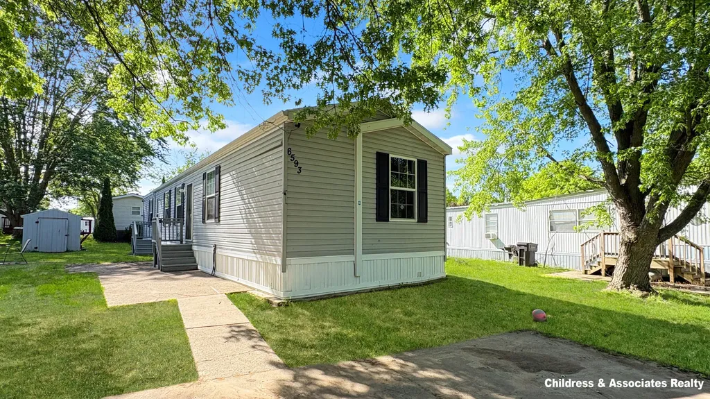 6593 Cobbler Court SE Caledonia Township MI 49316