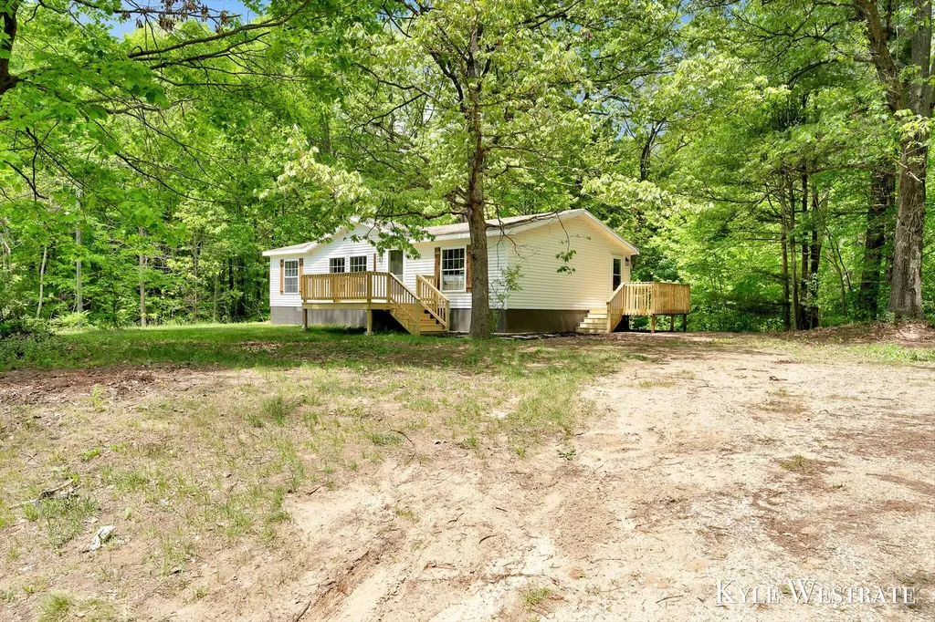 22866 Kendaville Road Pierson Township MI 49339