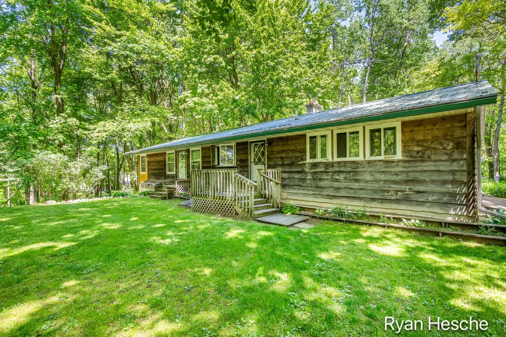 8775 Peck Lake Road Boston Township MI 48881