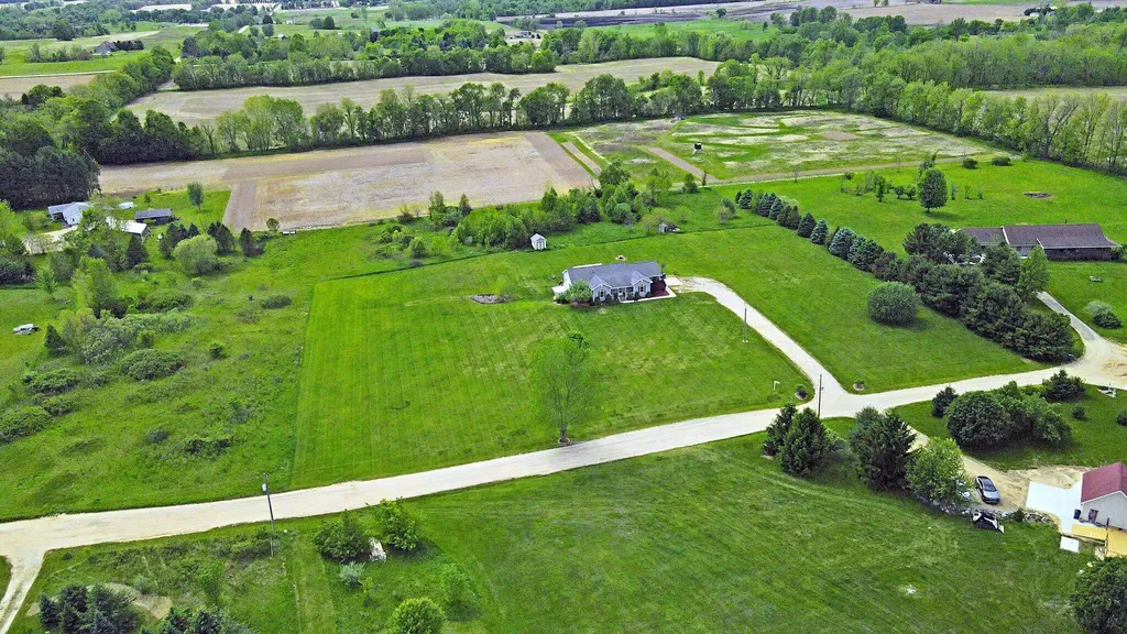 8860 Timber Lane Charlotte City MI 48813