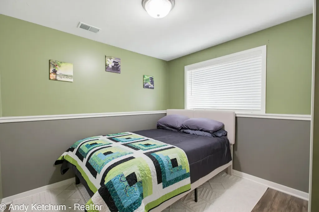404 3rd Avenue Holland Charter Township MI 49424