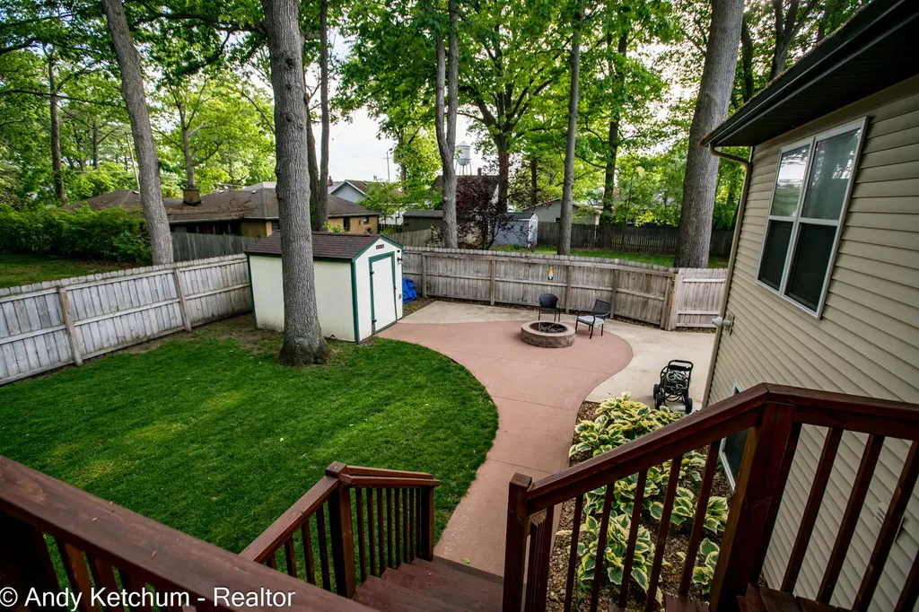 404 3rd Avenue Holland Charter Township MI 49424