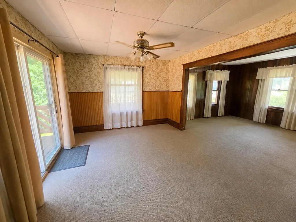 9221 Vinton Avenue NW Sparta Township MI 49345