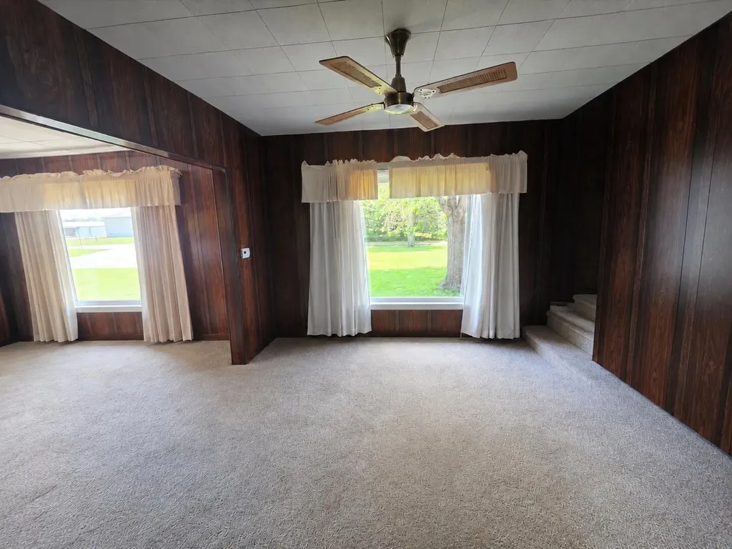 9221 Vinton Avenue NW Sparta Township MI 49345