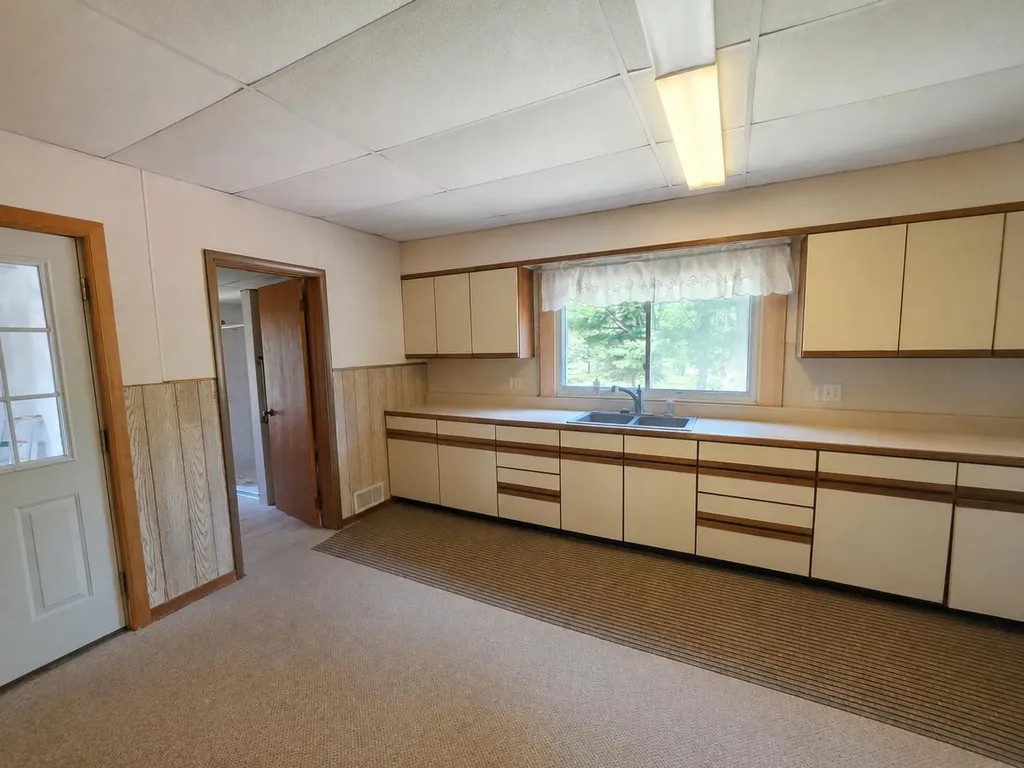 9221 Vinton Avenue NW Sparta Township MI 49345