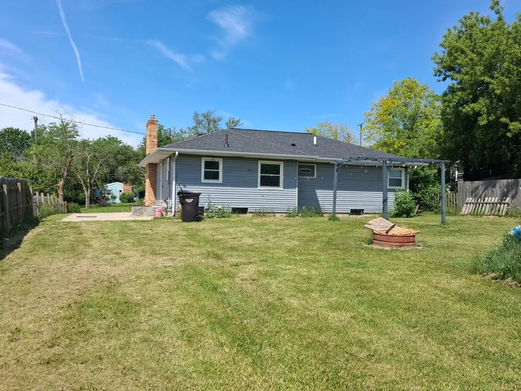 2716 Ridgemoor Drive SE Grand Rapids City MI 49512