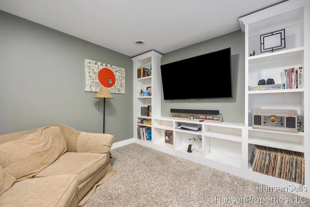 5326 North Point Drive Pierson Township MI 49339