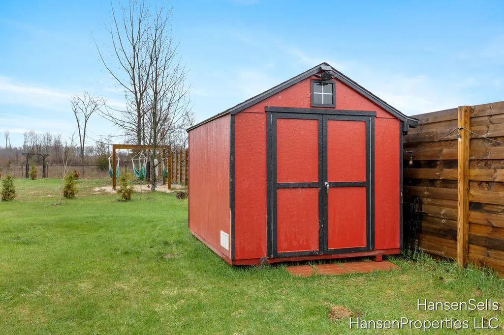 5326 North Point Drive Pierson Township MI 49339