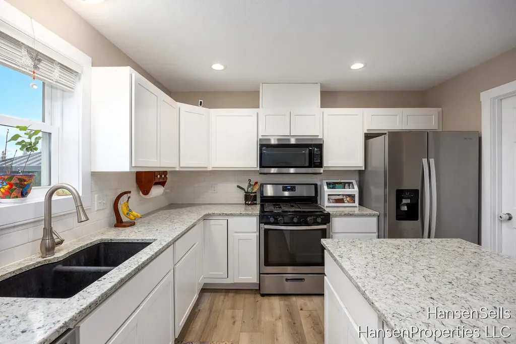 5326 North Point Drive Pierson Township MI 49339