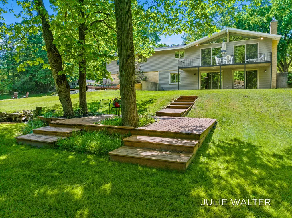 7166 Thornapple River Drive SE Caledonia Township MI 49316