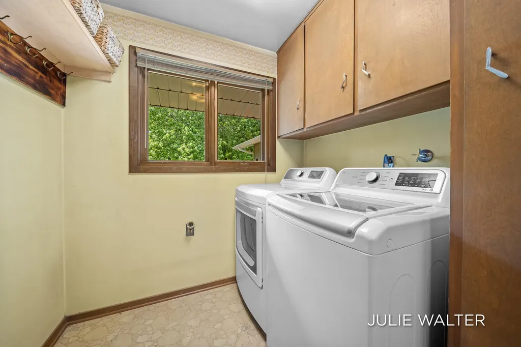 7166 Thornapple River Drive SE Caledonia Township MI 49316