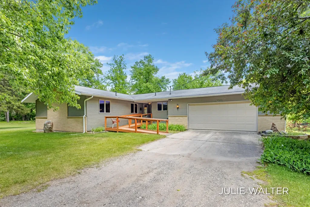 7166 Thornapple River Drive SE Caledonia Township MI 49316