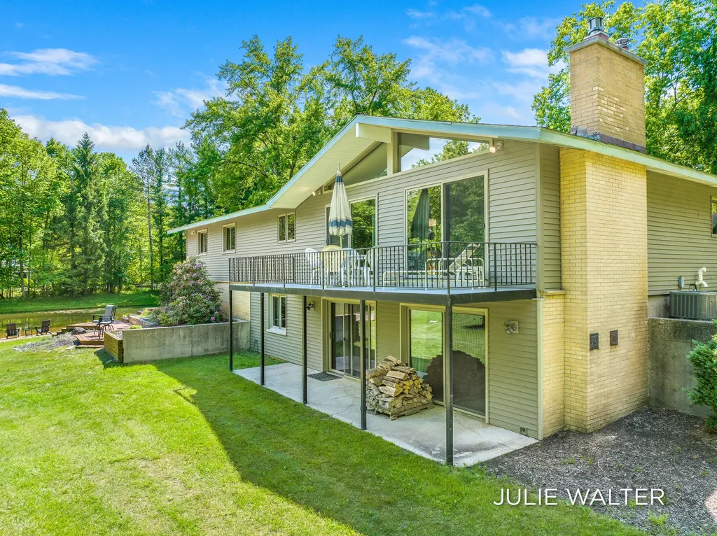 7166 Thornapple River Drive SE Caledonia Township MI 49316