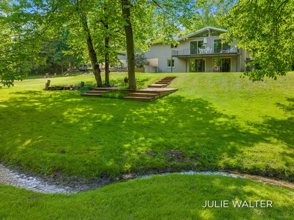 7166 Thornapple River Drive SE Caledonia Township MI 49316