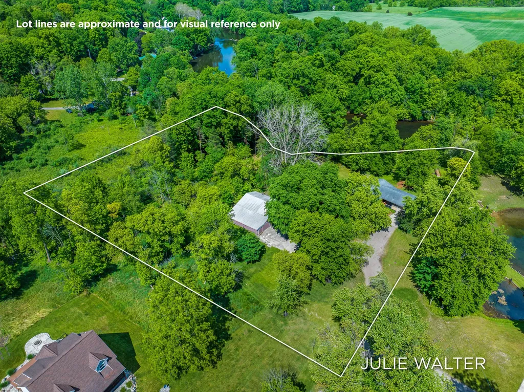 7166 Thornapple River Drive SE Caledonia Township MI 49316
