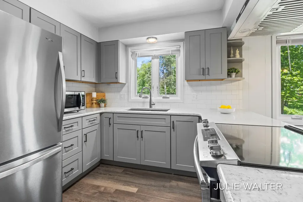 7180 Thornapple River Drive SE Caledonia Township MI 49316
