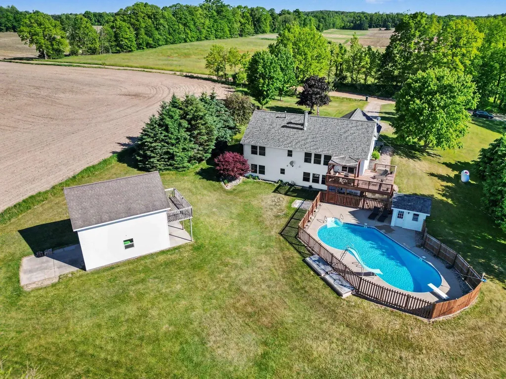 2030 137th Avenue Dorr Township MI 49323