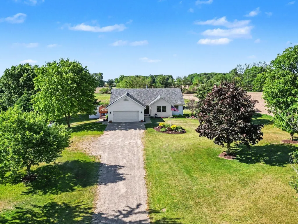 2030 137th Avenue Dorr Township MI 49323