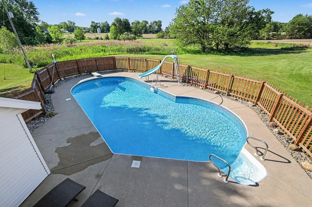 2030 137th Avenue Dorr Township MI 49323