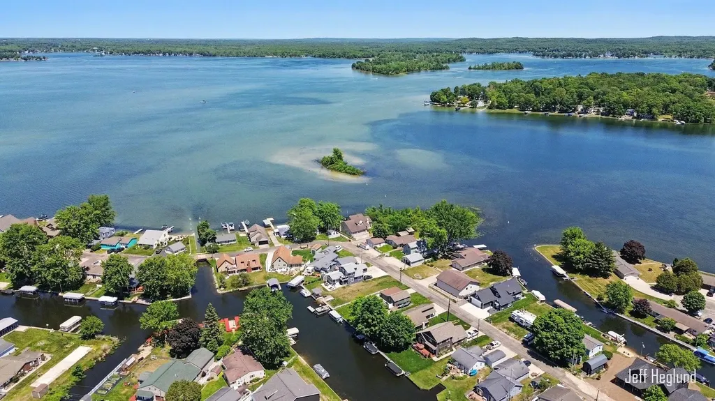4211 Lynden Road Orangeville Township MI 49344