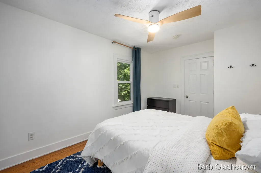 1606 Francis Avenue SE Grand Rapids City MI 49507