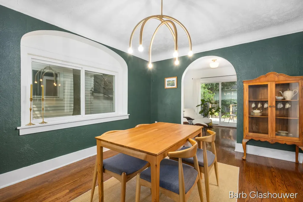 1606 Francis Avenue SE Grand Rapids City MI 49507