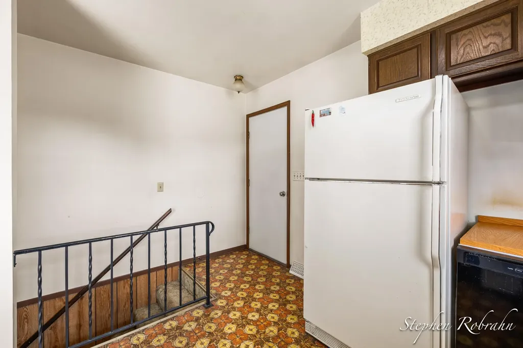 1901 Rowland Avenue SE Kentwood City MI 49546