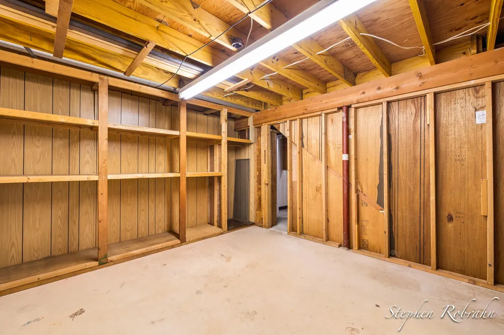 1901 Rowland Avenue SE Kentwood City MI 49546