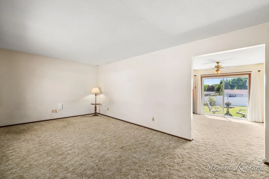 1901 Rowland Avenue SE Kentwood City MI 49546
