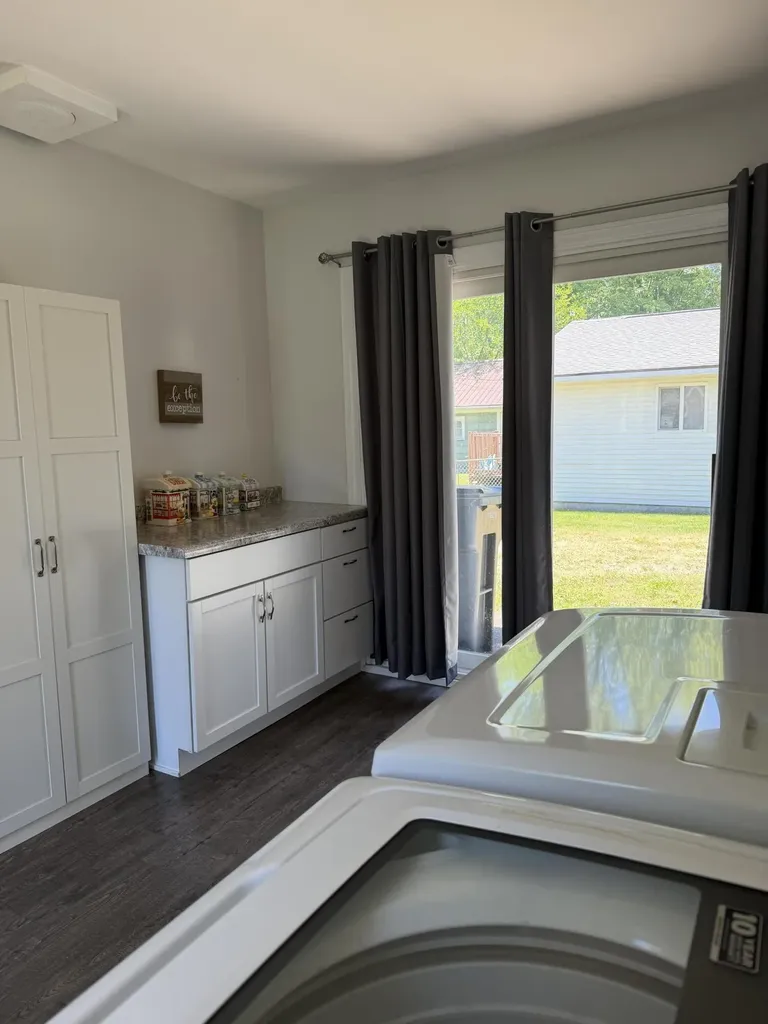 615 Riddle Street Howell City MI 48843