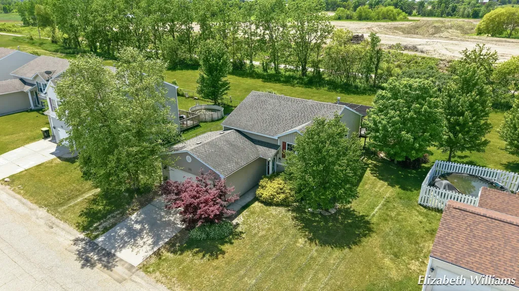 6457 Kodiak Drive SE Bowne Township MI 49302
