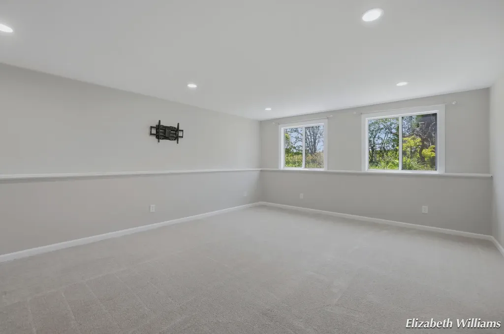 6457 Kodiak Drive SE Bowne Township MI 49302