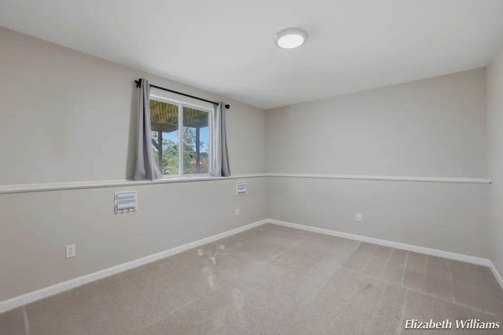 6457 Kodiak Drive SE Bowne Township MI 49302