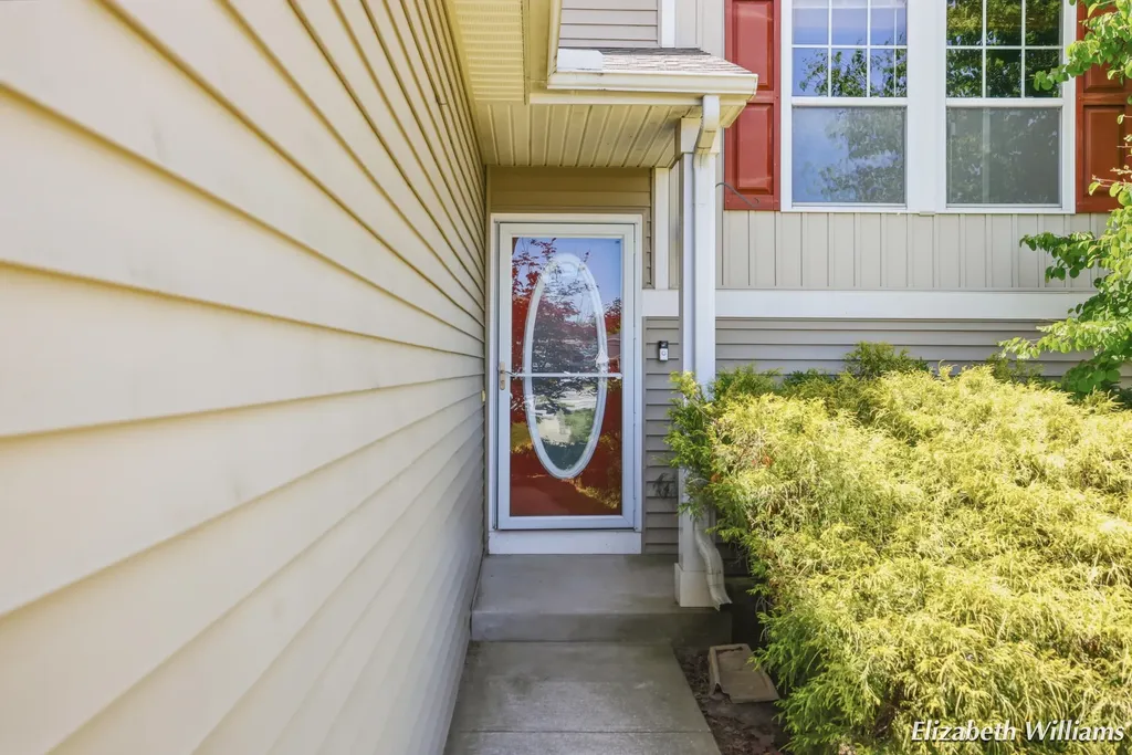6457 Kodiak Drive SE Bowne Township MI 49302