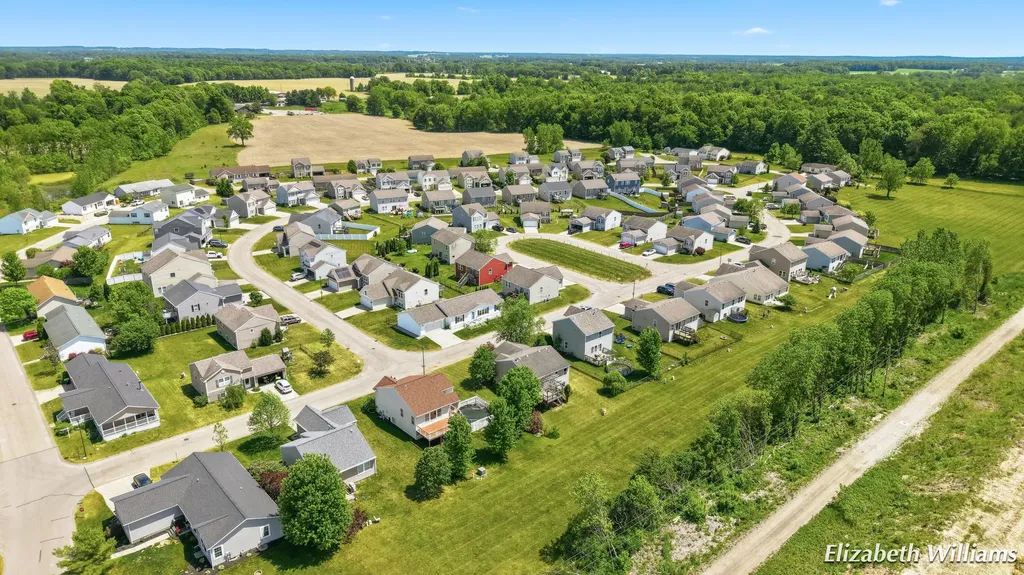 6457 Kodiak Drive SE Bowne Township MI 49302
