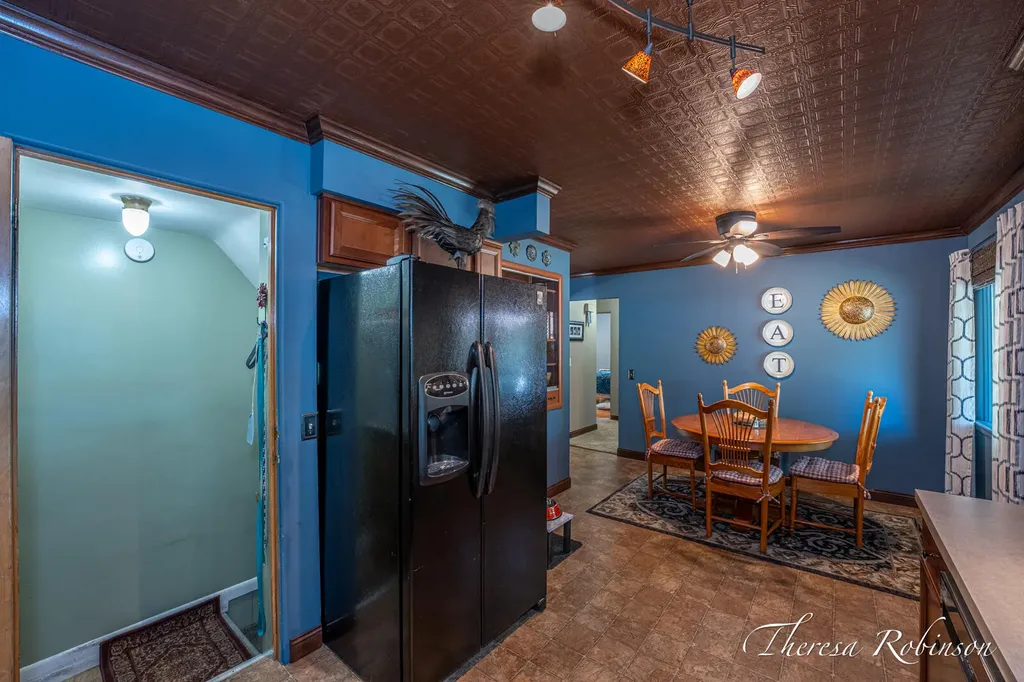 921 Burke Avenue NE Grand Rapids City MI 49503