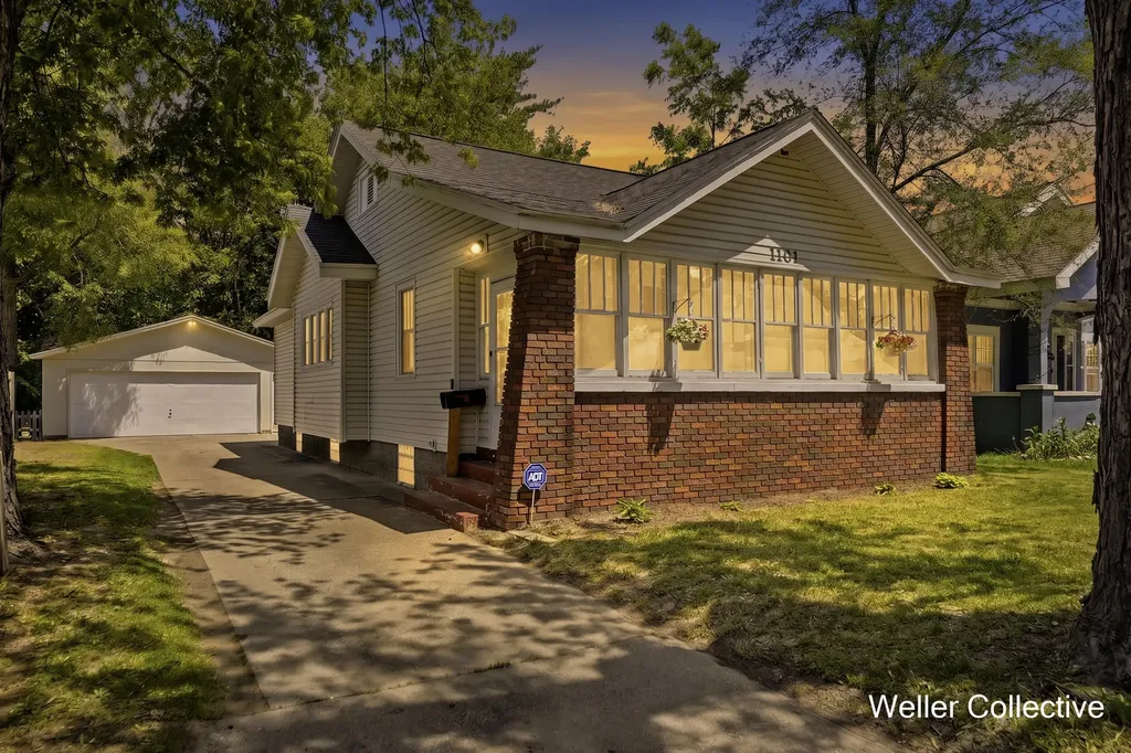 1101 Burton Street SE Grand Rapids City MI 49507