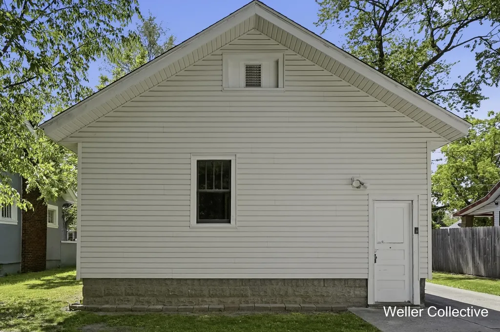 1101 Burton Street SE Grand Rapids City MI 49507