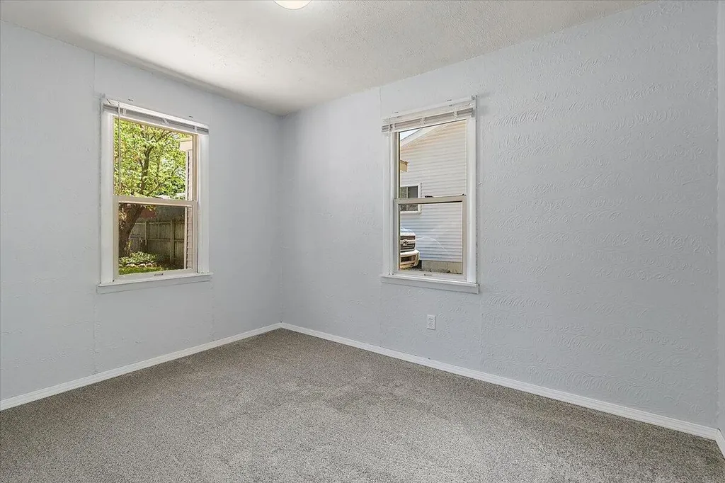 3736 Groveland Avenue SW Wyoming City MI 49519