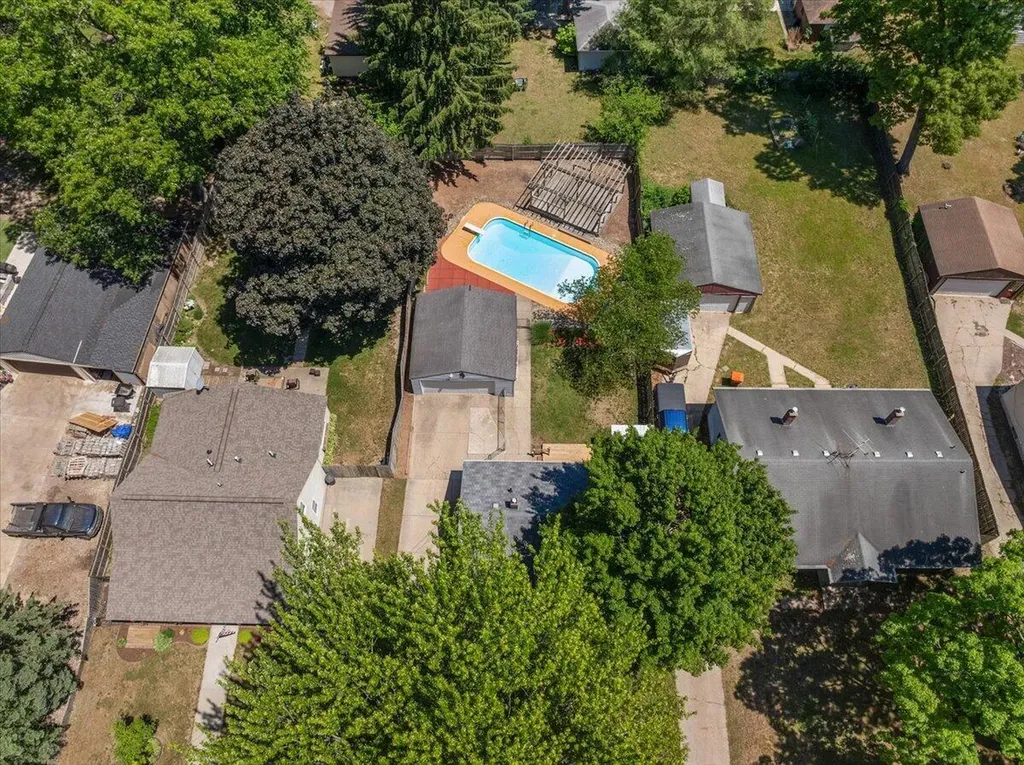 3736 Groveland Avenue SW Wyoming City MI 49519