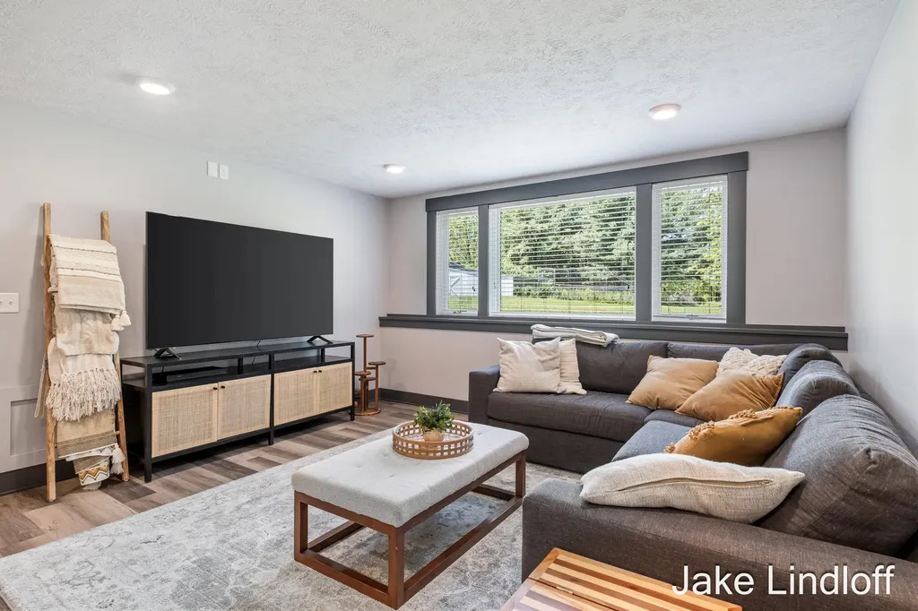 8855 Myers Lake Avenue NE Courtland Township MI 49341